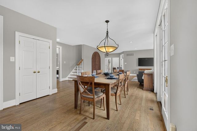 24 CHERRY FARM LN, West Chester, PA 19382