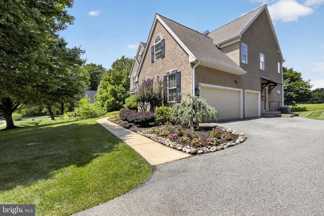 24 CHERRY FARM LN, West Chester, PA 19382