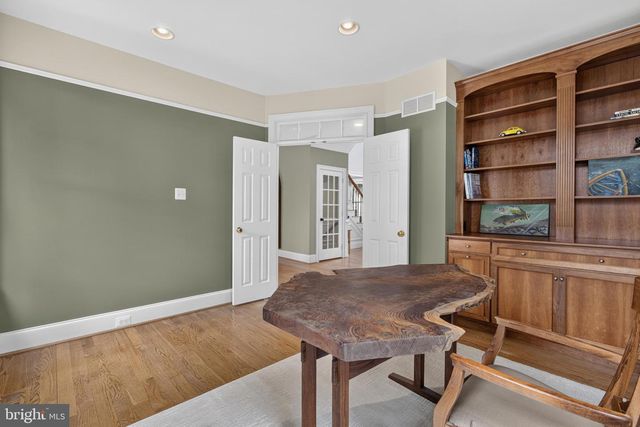 24 CHERRY FARM LN, West Chester, PA 19382