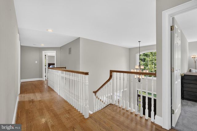 24 CHERRY FARM LN, West Chester, PA 19382
