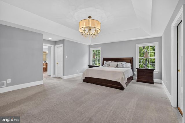 24 CHERRY FARM LN, West Chester, PA 19382
