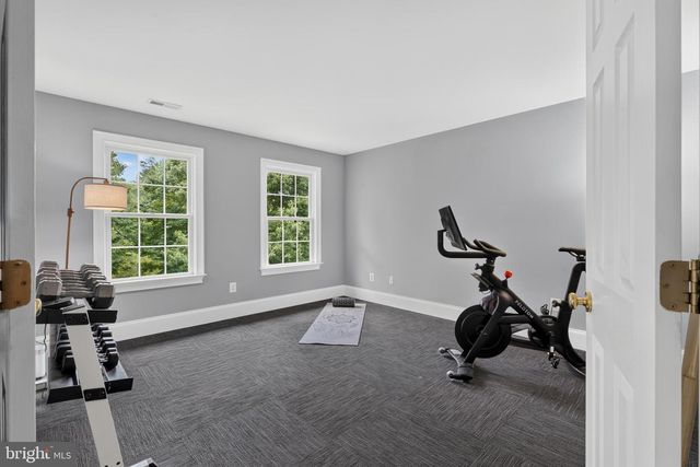 24 CHERRY FARM LN, West Chester, PA 19382