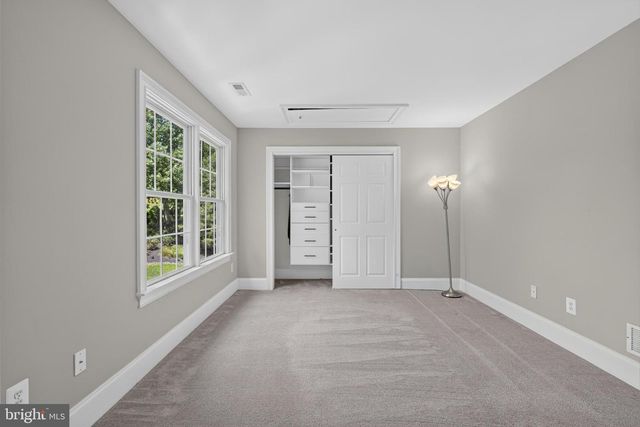 24 CHERRY FARM LN, West Chester, PA 19382