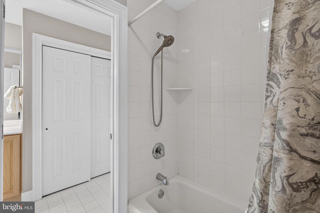 24 CHERRY FARM LN, West Chester, PA 19382