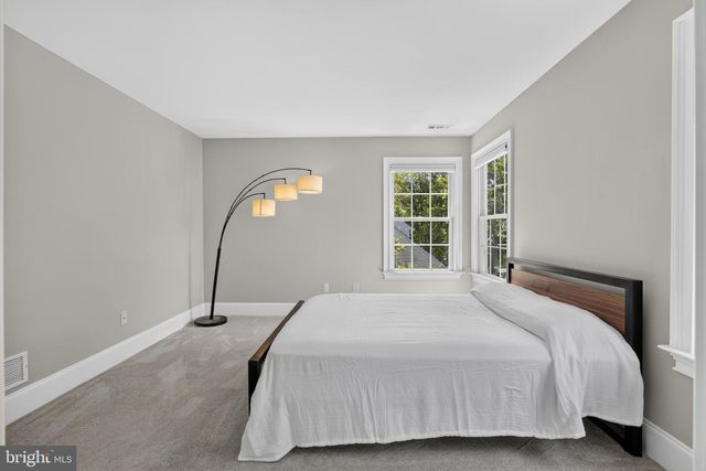 24 CHERRY FARM LN, West Chester, PA 19382