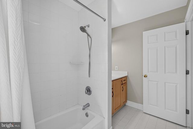 24 CHERRY FARM LN, West Chester, PA 19382