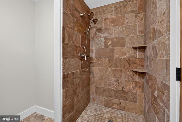 24 CHERRY FARM LN, West Chester, PA 19382