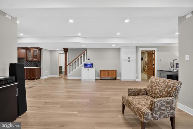 24 CHERRY FARM LN, West Chester, PA 19382