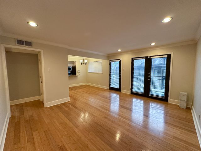 7730 Meadow Park Drive 201, Dallas, TX 75230