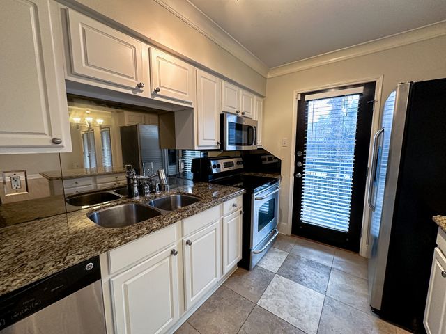 7730 Meadow Park Drive 201, Dallas, TX 75230