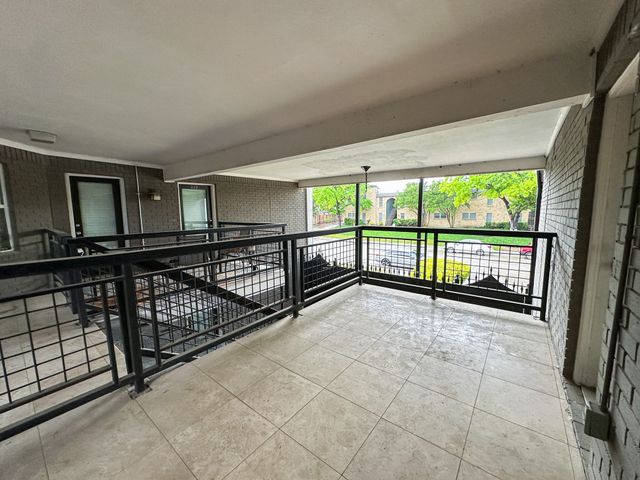 7730 Meadow Park Drive 201, Dallas, TX 75230