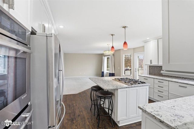 3931 E Cottonwood Way, Wasilla, AK 99654