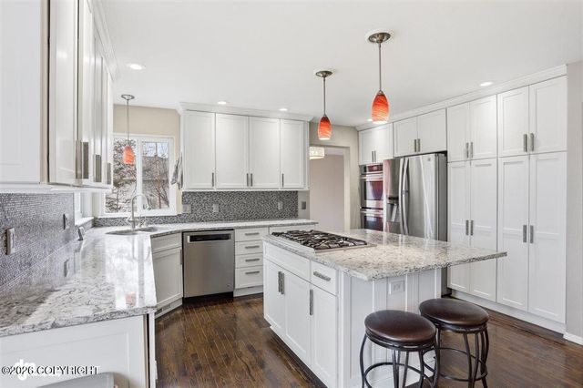 3931 E Cottonwood Way, Wasilla, AK 99654