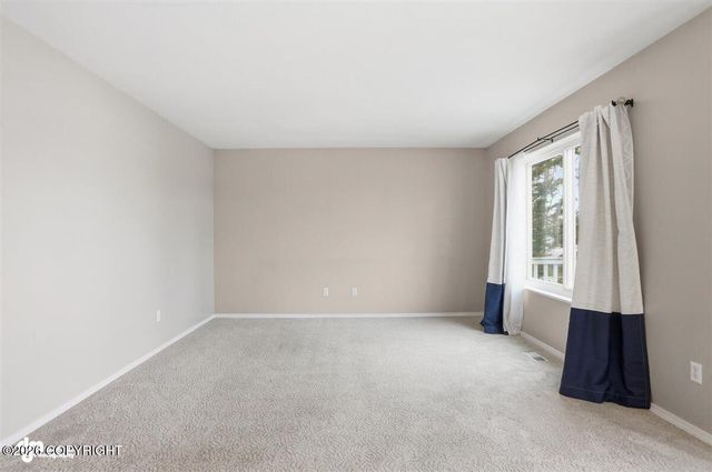 3931 E Cottonwood Way, Wasilla, AK 99654
