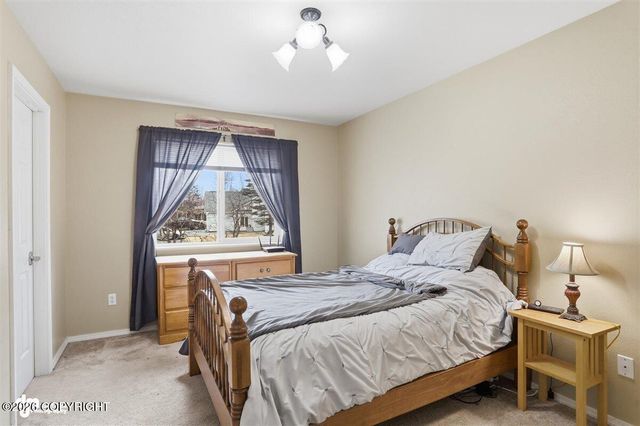 3931 E Cottonwood Way, Wasilla, AK 99654