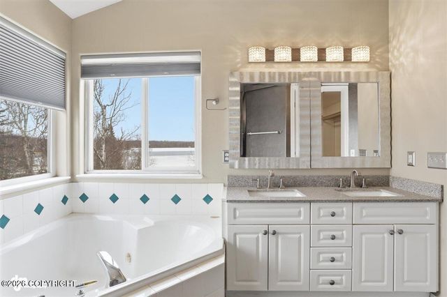 3931 E Cottonwood Way, Wasilla, AK 99654