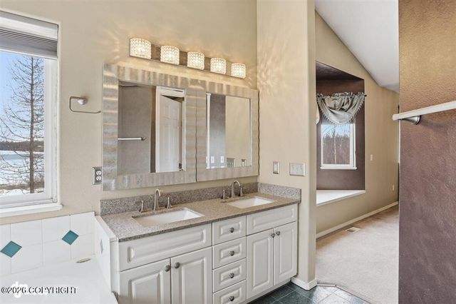 3931 E Cottonwood Way, Wasilla, AK 99654