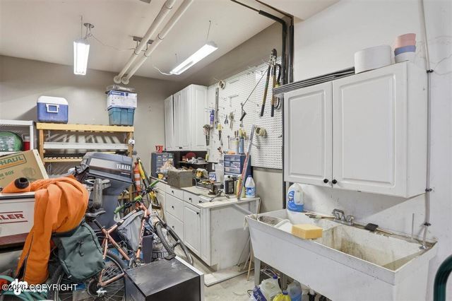 3931 E Cottonwood Way, Wasilla, AK 99654