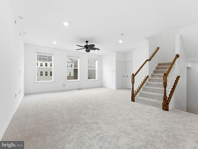 38 SULLIVAN WAY, Marlton, NJ 08053