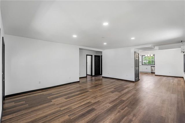 1110 W 3rd Street, Coffeyville, KS 67337