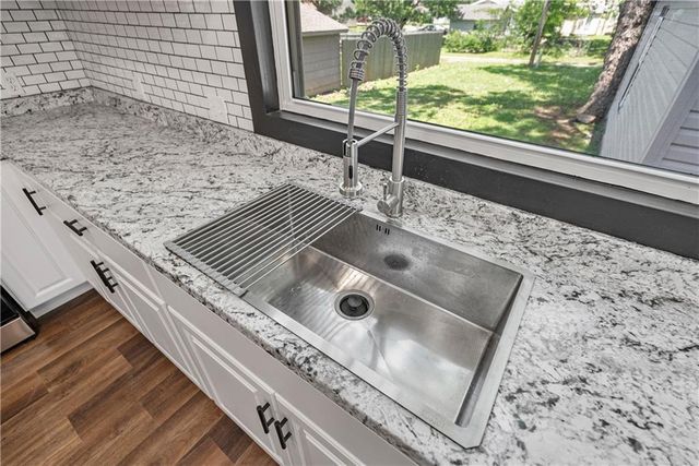 1110 W 3rd Street, Coffeyville, KS 67337