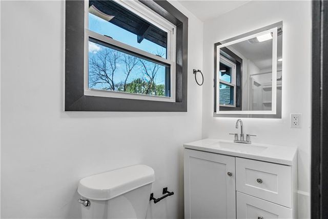 1110 W 3rd Street, Coffeyville, KS 67337