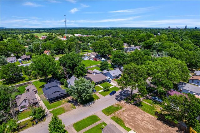 1110 W 3rd Street, Coffeyville, KS 67337