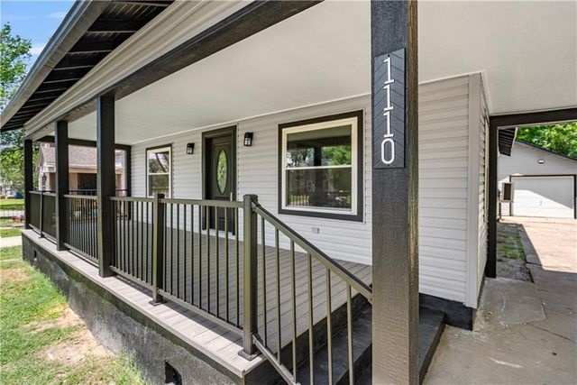 1110 W 3rd Street, Coffeyville, KS 67337