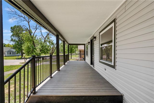 1110 W 3rd Street, Coffeyville, KS 67337