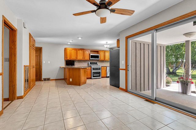 2311 W Kenboern DRIVE, Glendale, WI 53209