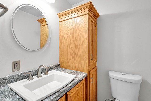 2311 W Kenboern DRIVE, Glendale, WI 53209