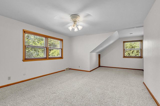 2311 W Kenboern DRIVE, Glendale, WI 53209