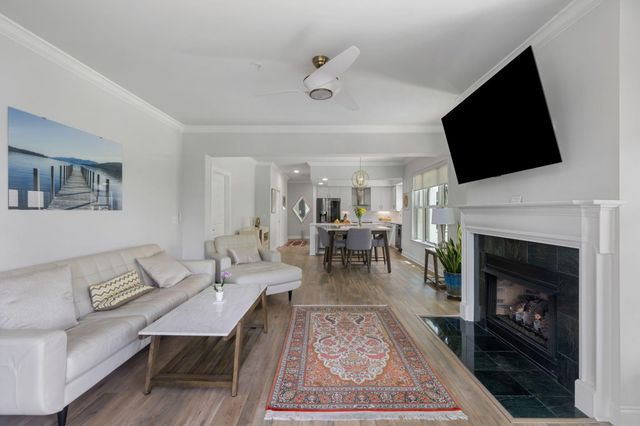 1479 Long Grove Drive 204, Mount Pleasant, SC 29464