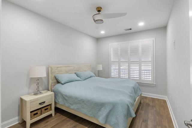 1479 Long Grove Drive 204, Mount Pleasant, SC 29464
