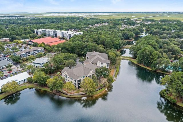 1479 Long Grove Drive 204, Mount Pleasant, SC 29464