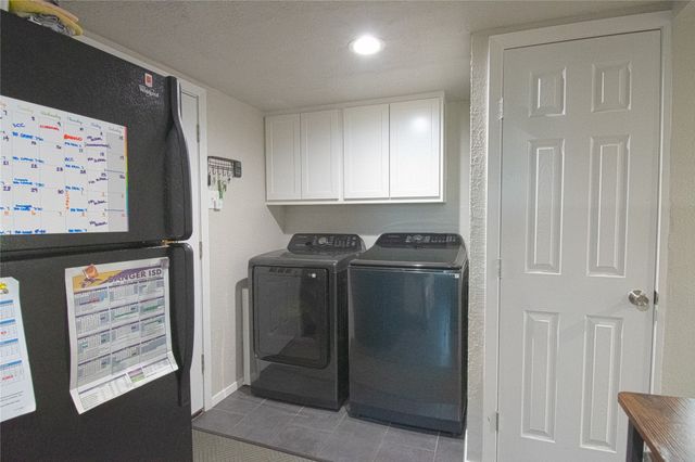 124 Freese Drive, Sanger, TX 76266