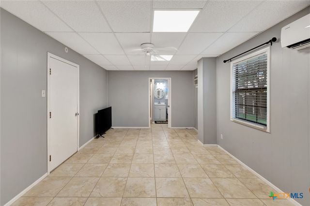 1106 W Jefferson Avenue, Port O'connor, TX 77982