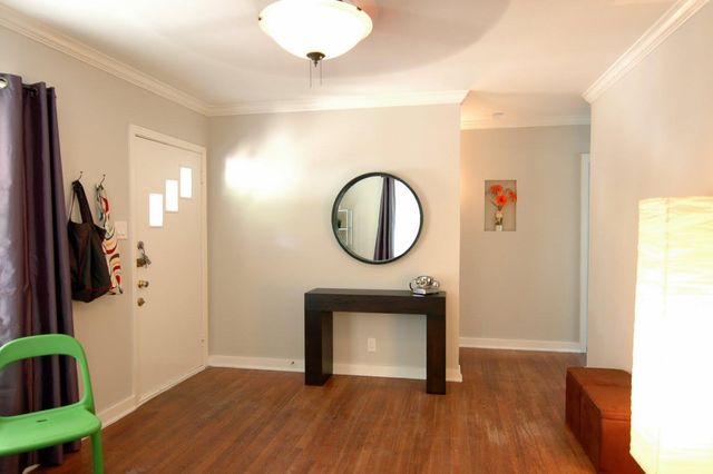 409 W Croslin ST, Austin, TX 78752