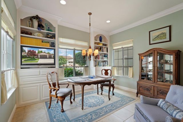 1316 Maple Valley St, Manteca, CA 95336