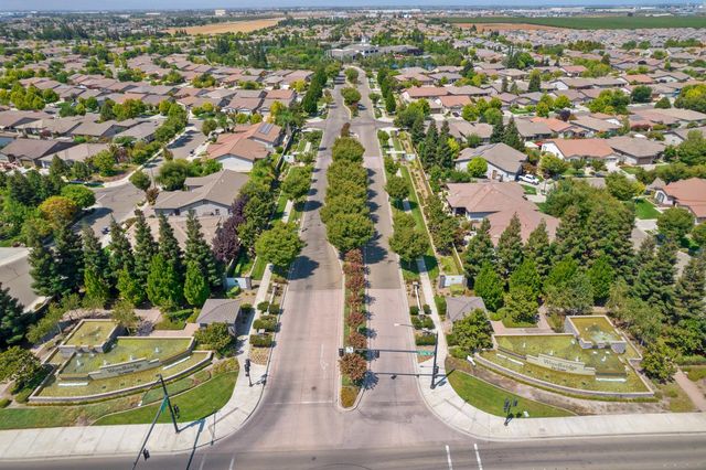1316 Maple Valley St, Manteca, CA 95336