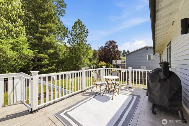 30210 30th Avenue SW, Federal Way, WA 98023