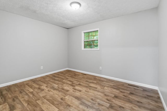 3572 Echo Valley Road, Lily, KY 40740