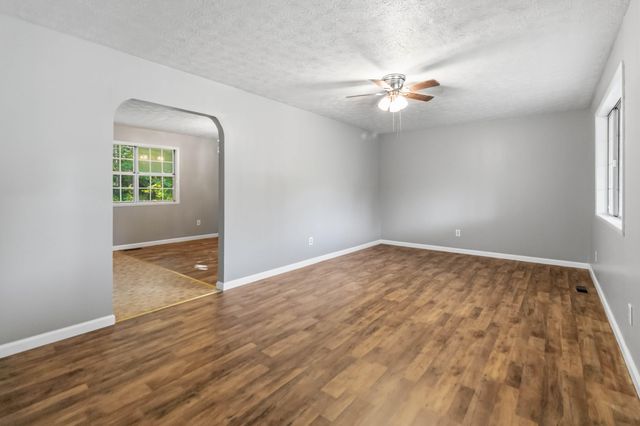 3572 Echo Valley Road, Lily, KY 40740