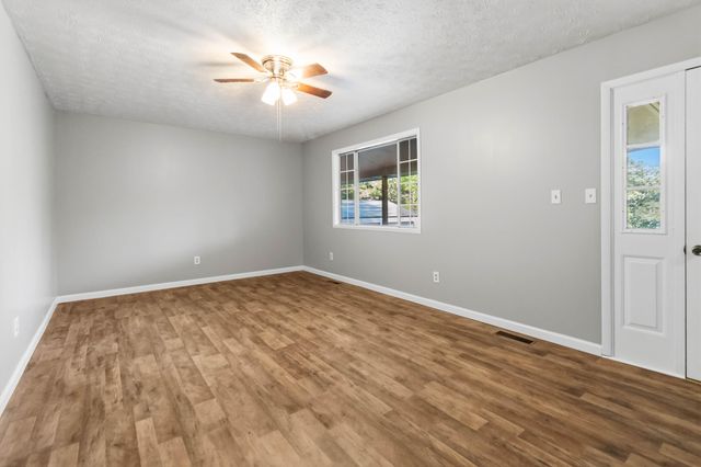 3572 Echo Valley Road, Lily, KY 40740