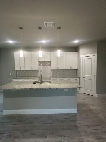 1314 Diceman Avenue, Dallas, TX 75203