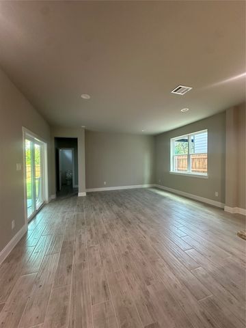 1314 Diceman Avenue, Dallas, TX 75203