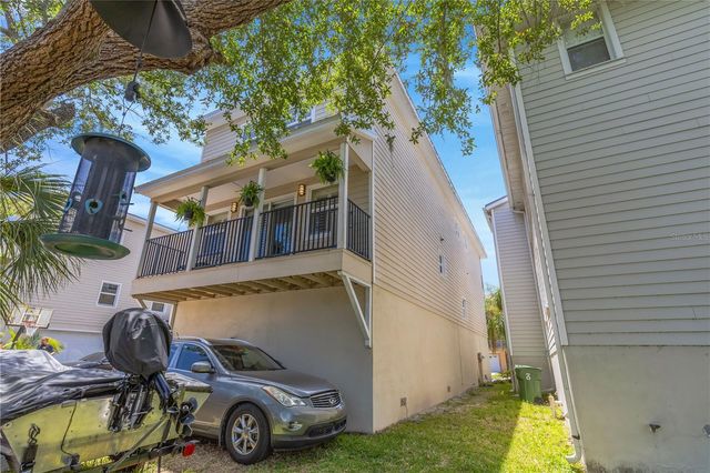 6812 S KISSIMMEE STREET, Tampa, FL 33616