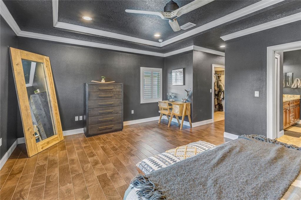 Image 20 of property listing at 6812 S KISSIMMEE STREET, Tampa, FL 33616