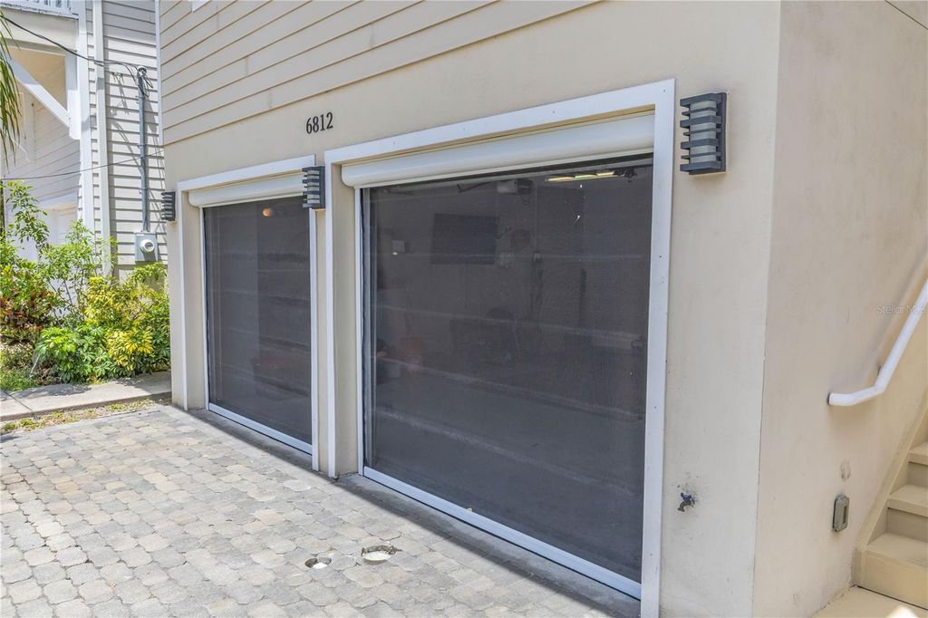 Image 3 of property listing at 6812 S KISSIMMEE STREET, Tampa, FL 33616