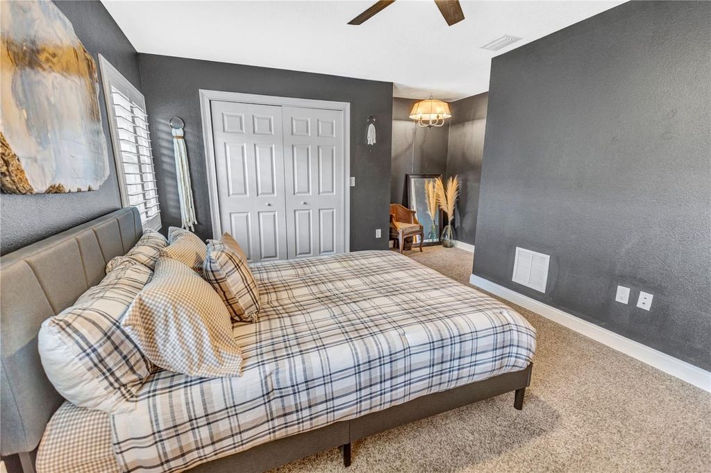 Image 37 of property listing at 6812 S KISSIMMEE STREET, Tampa, FL 33616